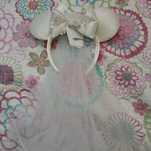 Bridal Minnie mouse ears